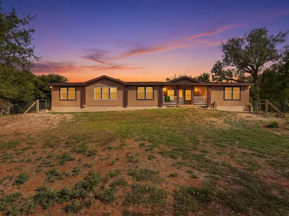 10100 Varisco Ln, Bryan, TX 77807