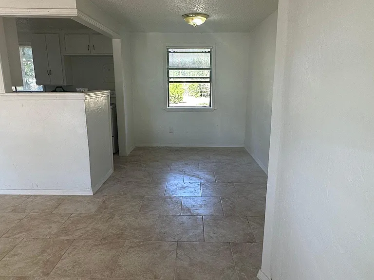 3713 Mallard Dr — Photo 8