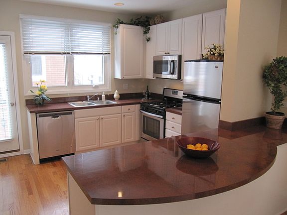 5th image of 2809 N Wolcott Ave Unit A