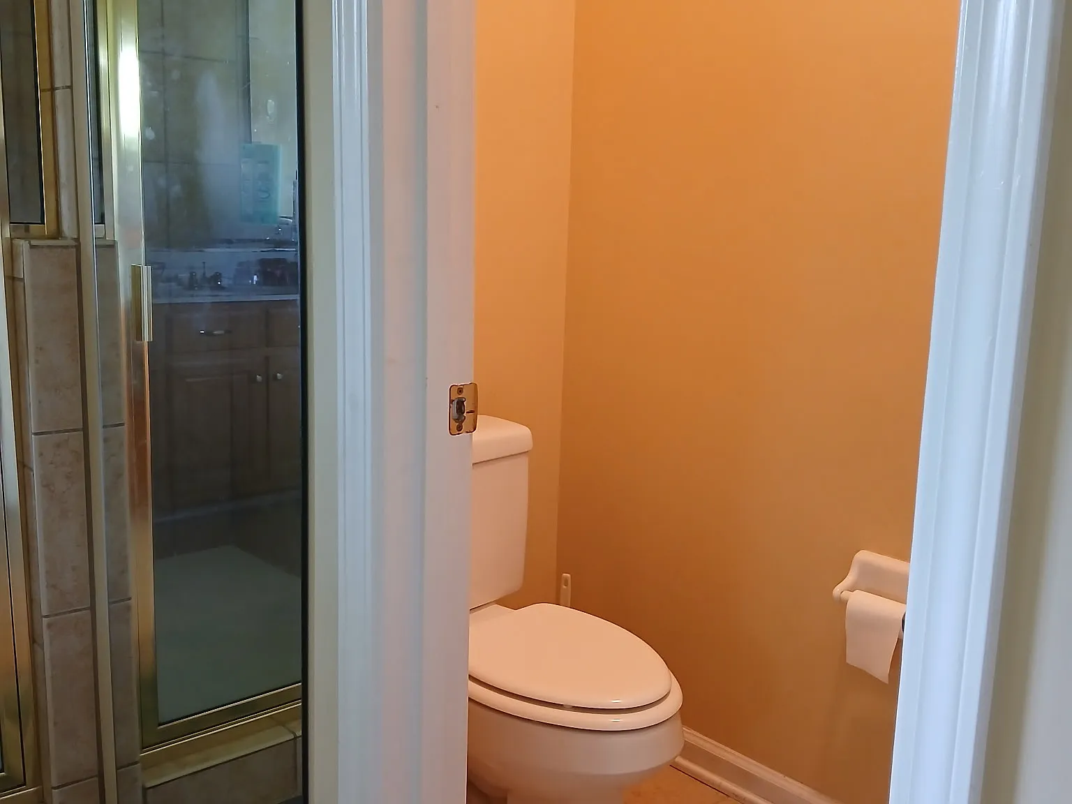 Studio, 1.5 bath, 3192 sqft, $900 — Photo 2