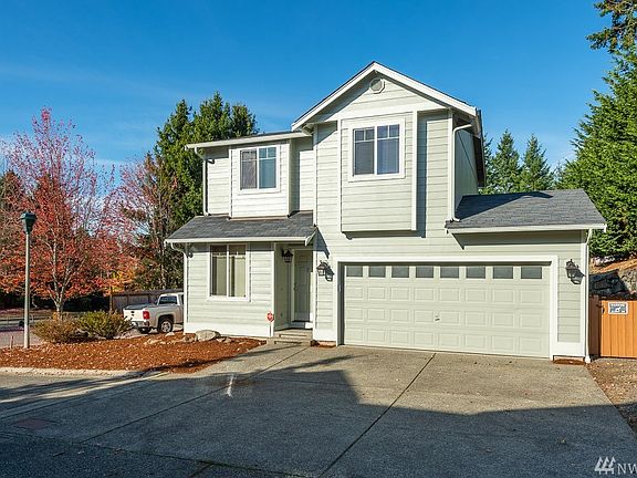 3rd image of 16011 92nd Ave E