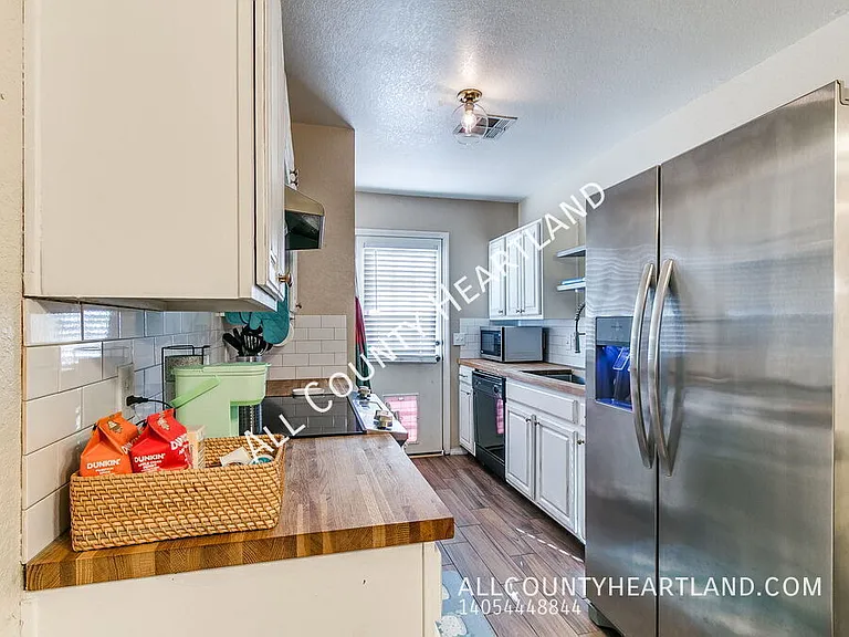 414 English Elm Ln — Photo 5