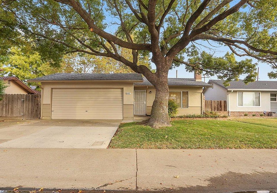 1st image of 2307 Yosemite Dr