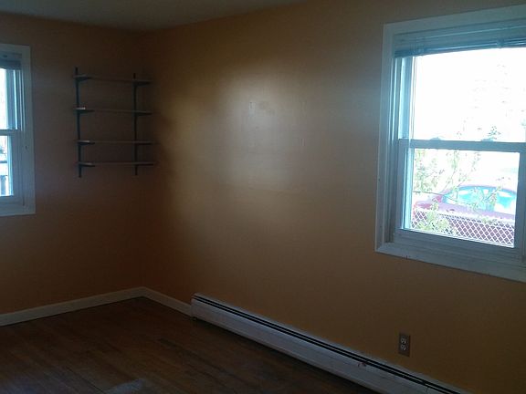 3rd image of 119 Joy Lane # Fl 1ST