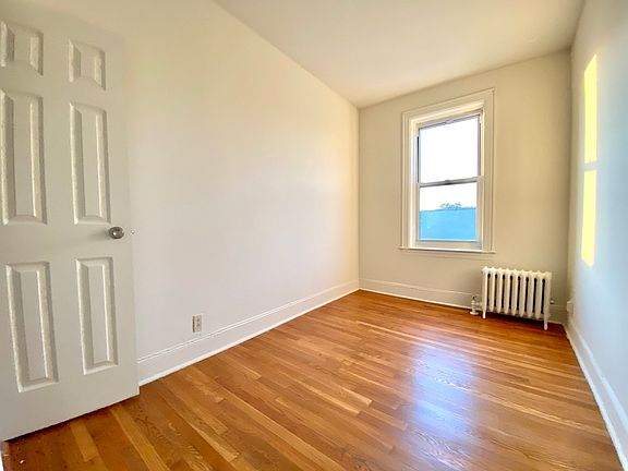 5th image of 21-28 23rd St #4
