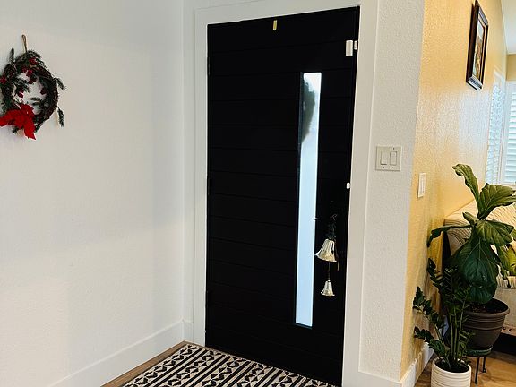 2nd image of 33485 Bardolph Cir