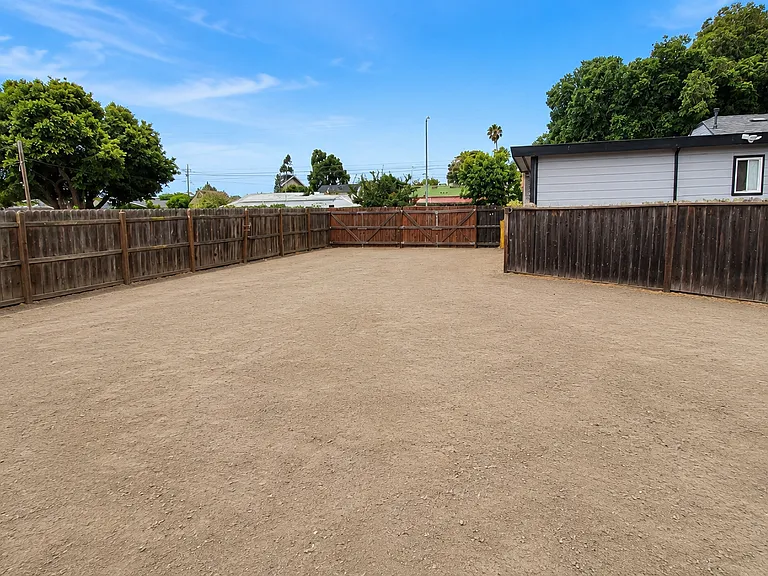 24488 Mohr Dr — Photo 35