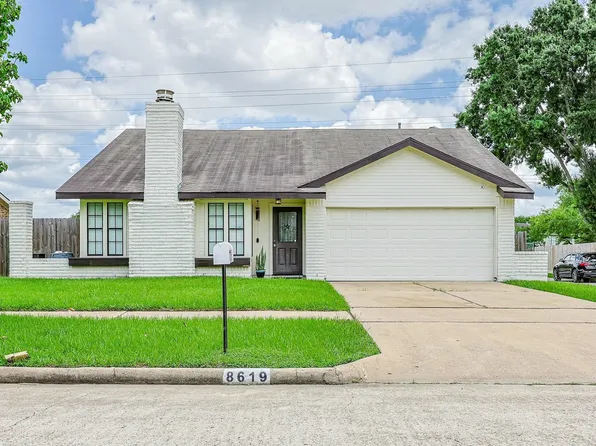 8619 Pottinger Dr, Houston, TX 77083