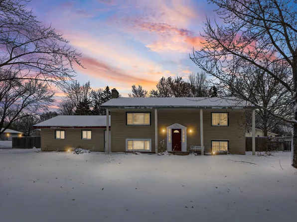 7856 Florida Cir N, Brooklyn Park, MN 55445