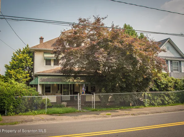 524 Bridge St, Peckville, PA 18452