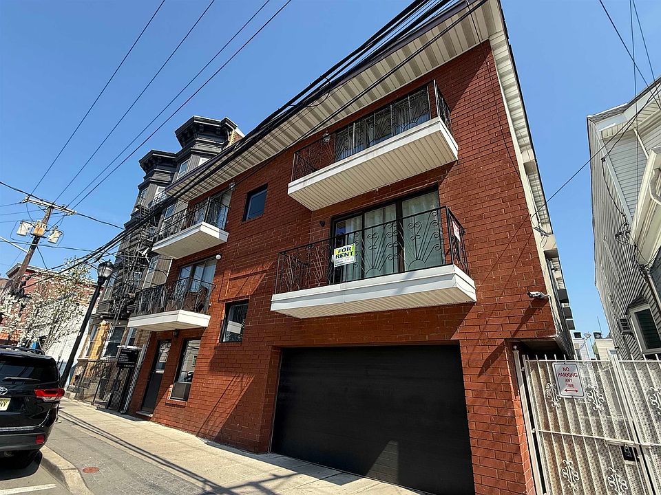 2nd image of 226-228 49th St APT 3