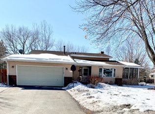 992 121st Ln NW, Coon Rapids, MN 55448