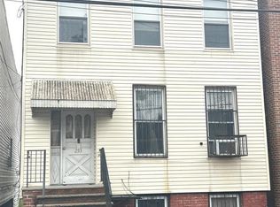 253 Griffith St, Jersey City, NJ 07307