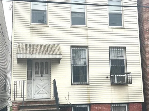 253 Griffith St, Jersey City, NJ 07307