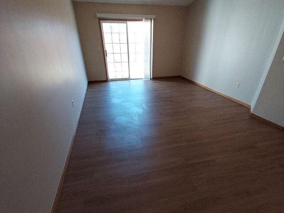4th image of 1415 Broadway St #3