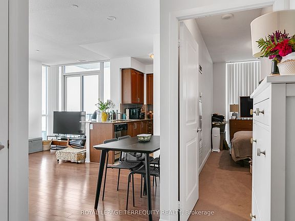 5th image of 215 Sherway Gardens Rd #2810