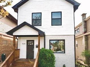 3535 N Osceola Ave, Chicago, IL 60634
