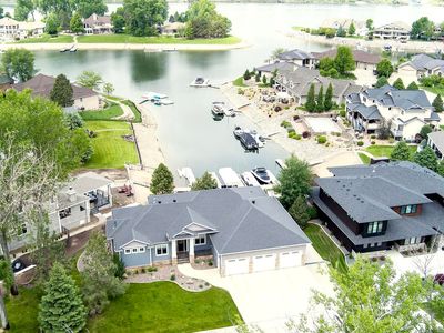 1616 Riverwood Dr, Bismarck, ND, 58504