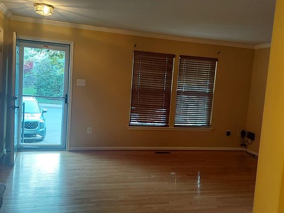 1st floor living room