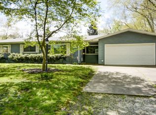 71 Emerson Dr, Decatur, IL 62526