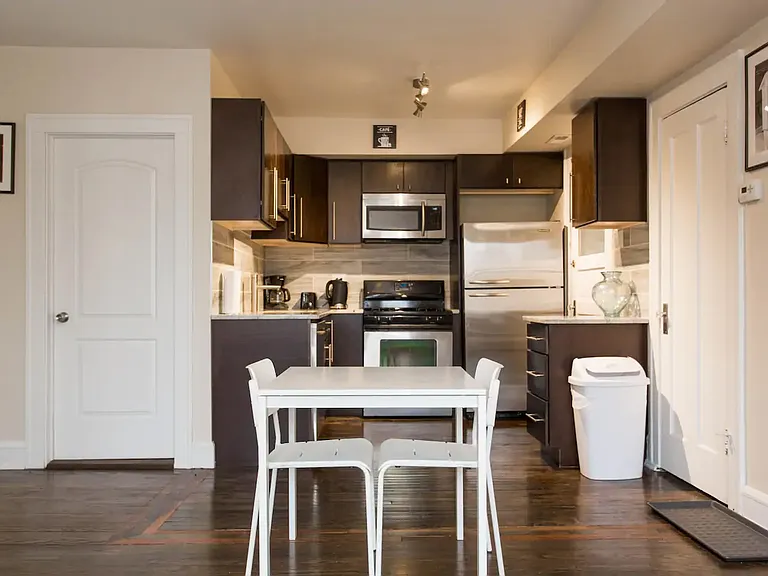 4136 W Palmer Ave #2L — Photo 10
