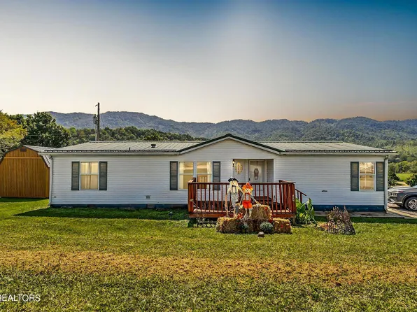 256 Oak Lane Rd, Dryden, VA 24243