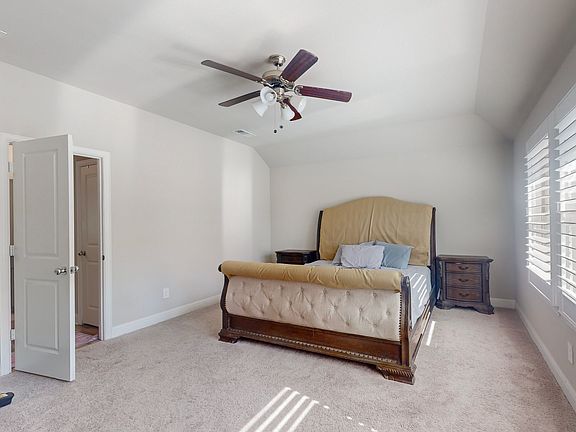 5th image of 3111 Northpoint Dr