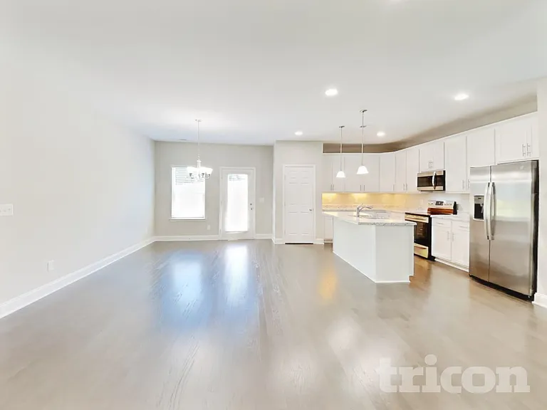 198 Telavera Dr — Photo 3