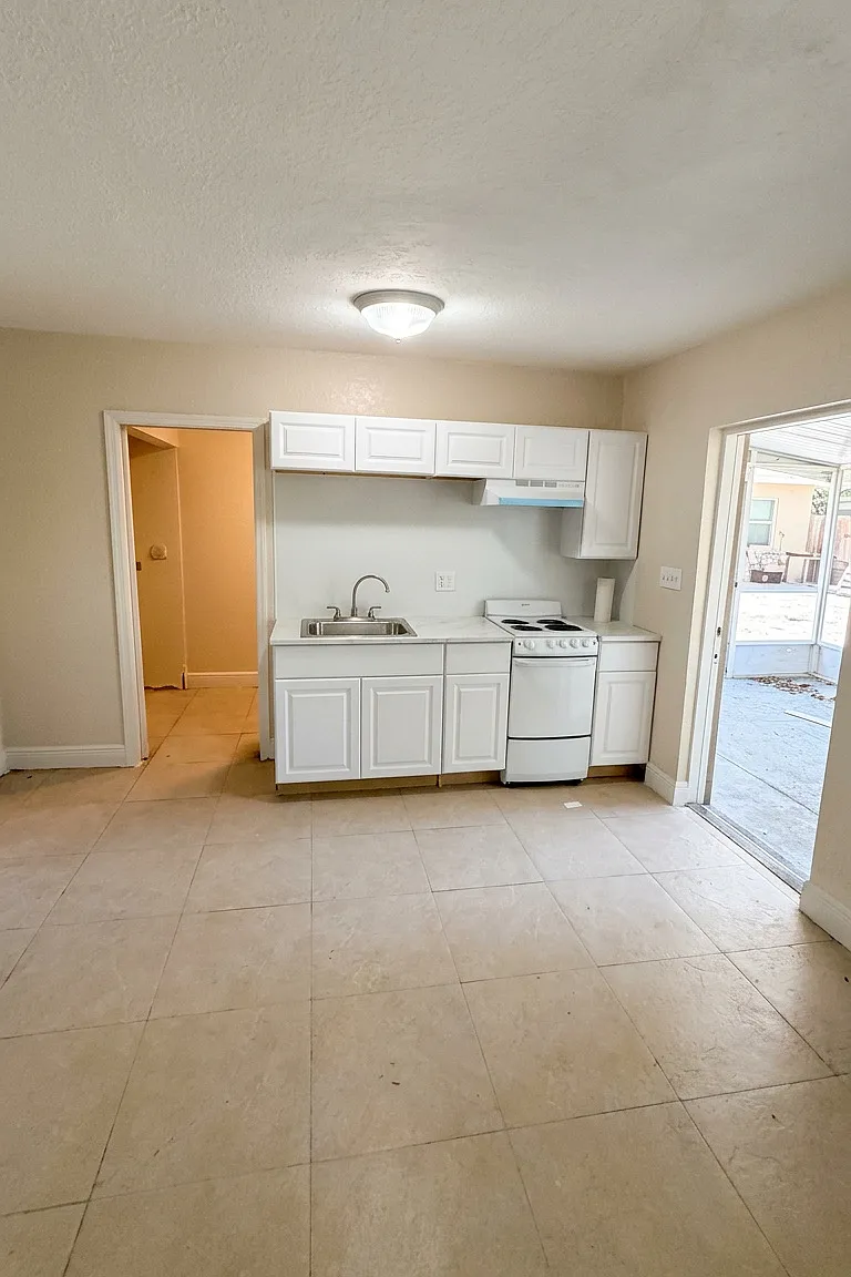 1 bed, $1,200 — Photo 1