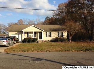 900 Taylor Rd, Glencoe, AL 35905