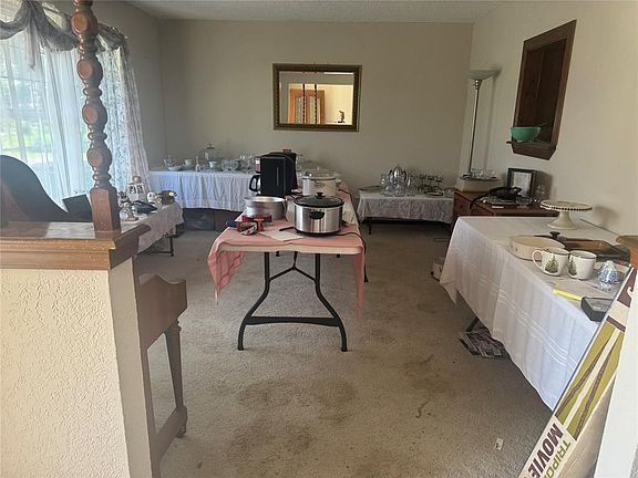 5th image of 4617 SE 104th St