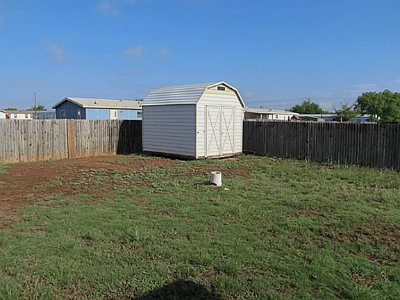 2nd image of 1226 Warren Dr