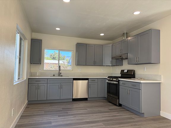 4th image of 6146 Loma Ave #B