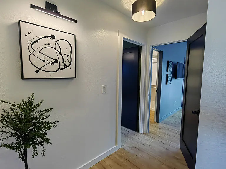 1305 W Southpark St S — Photo 8