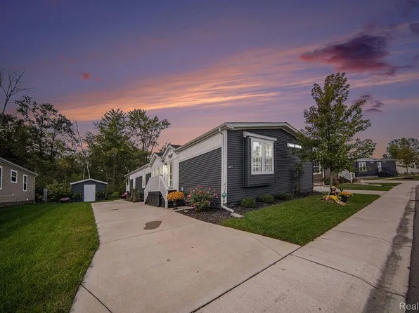 10873 Edwards Ln, Willis, MI 48191