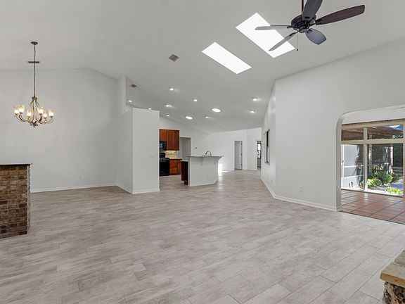 5th image of 22 Sea Oaks Dr