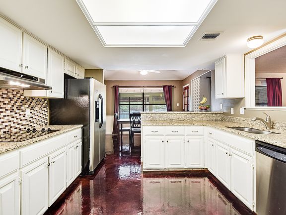 5th image of 2038 Encino Vista St