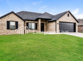 1732 Charismatic Dr, Prairie Grove, AR 72753