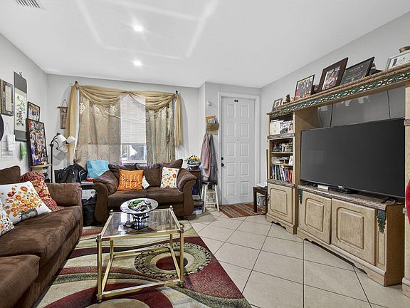 5th image of 3720 Oleander Terrace