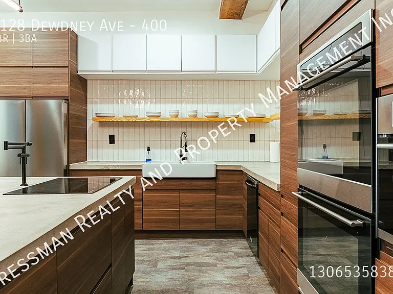 2128 Dewdney Ave #400 — Photo 9