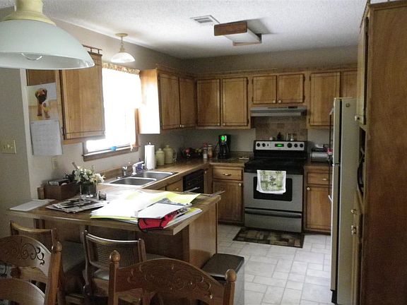 3rd image of 362 Corbitt Dr