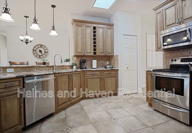 413 Marlberry Leaf Ave — Photo 5