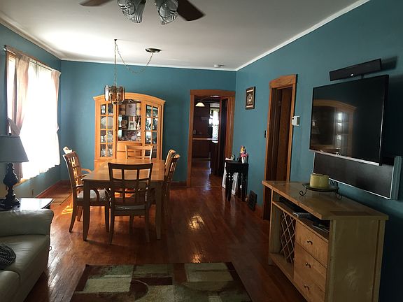 4th image of 5042 W Waveland Ave