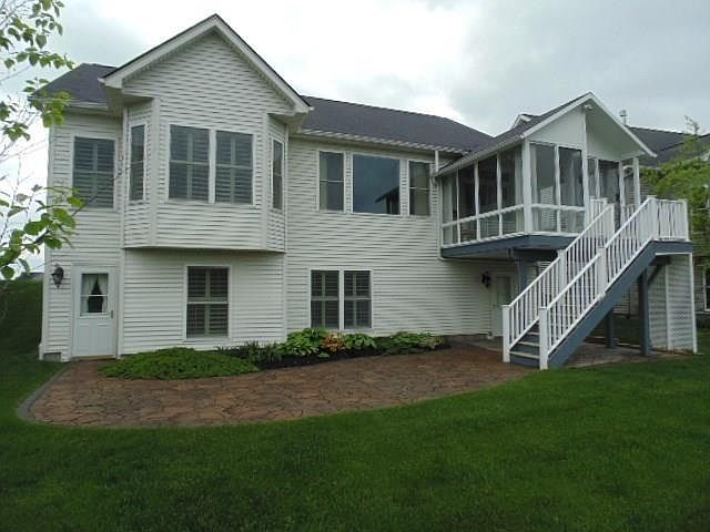 2nd image of 3898 Chatham Ln