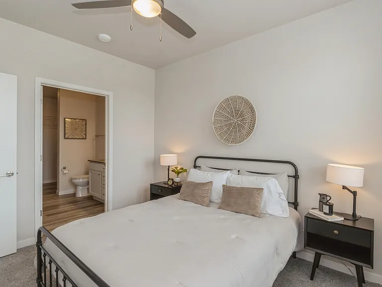 NewBo Lofts — Photo 26