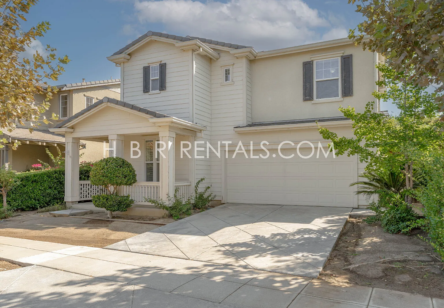 4 bed, 2.5 bath, 2088 sqft, $3,100 — Photo 2