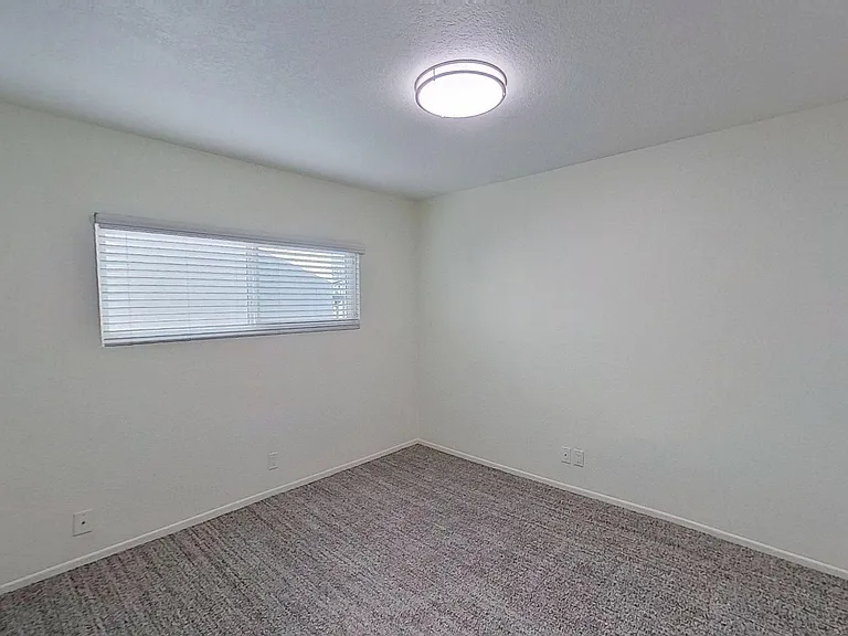 23946 Copenhagen St — Photo 32