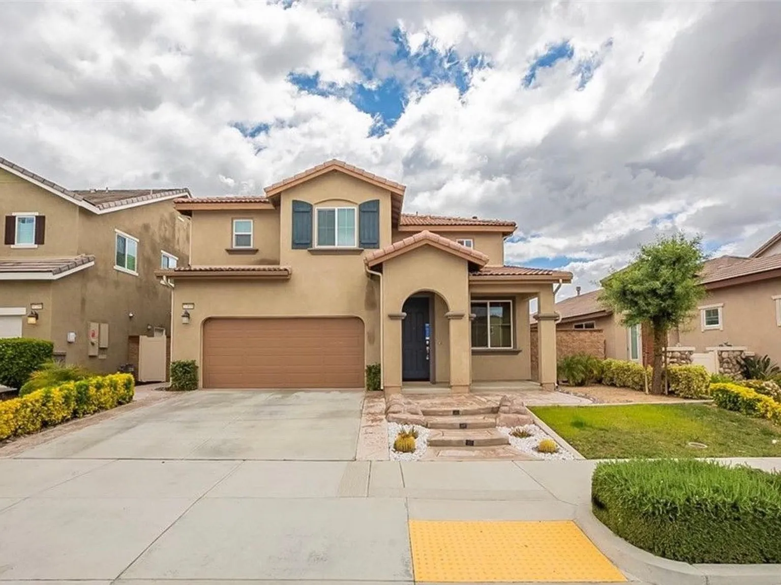 37808 Honey Pine Rd — Photo 1