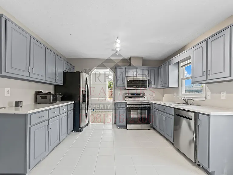 3420 Flintlock Dr — Photo 3