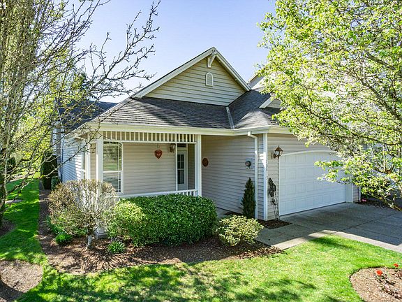 3rd image of 10813 SE 18th Cir #10